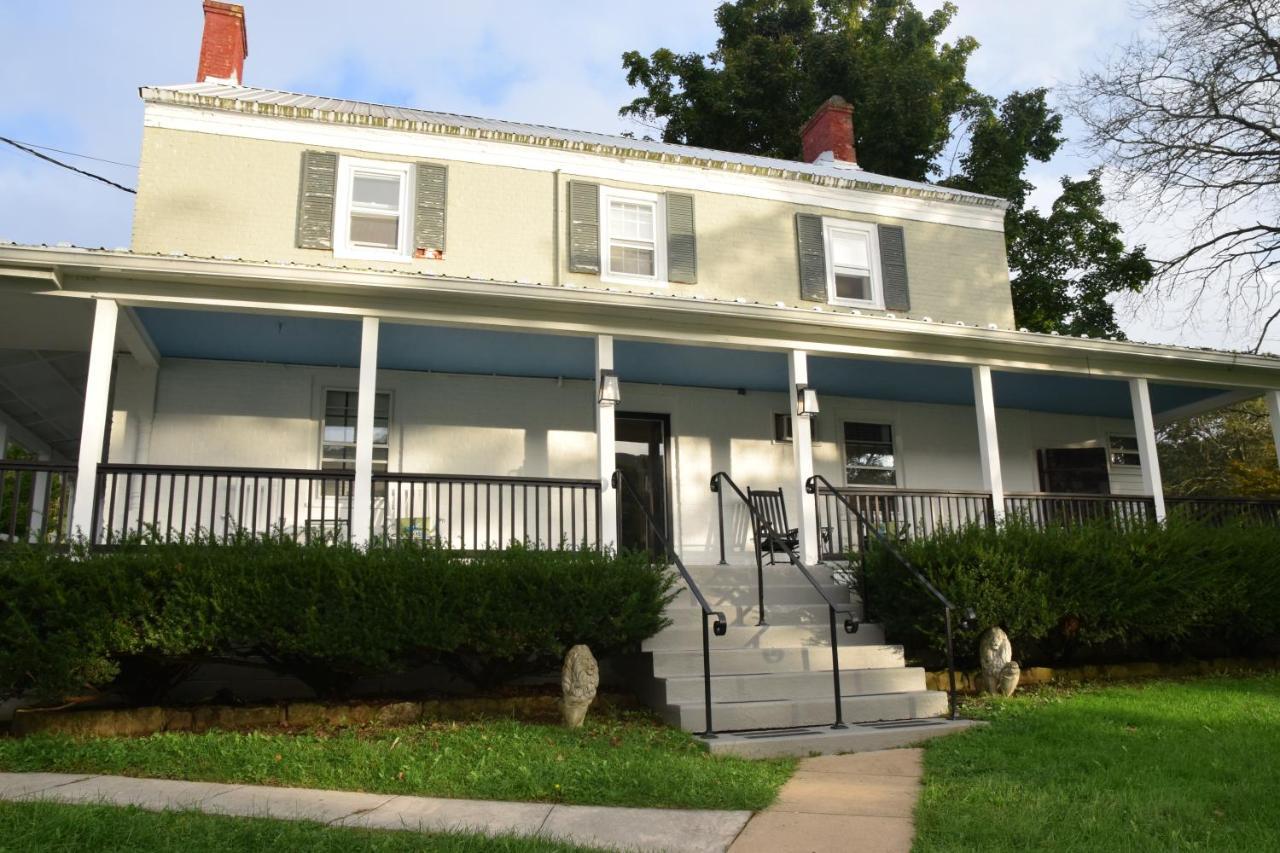 The Inn At Warm Springs Exterior photo